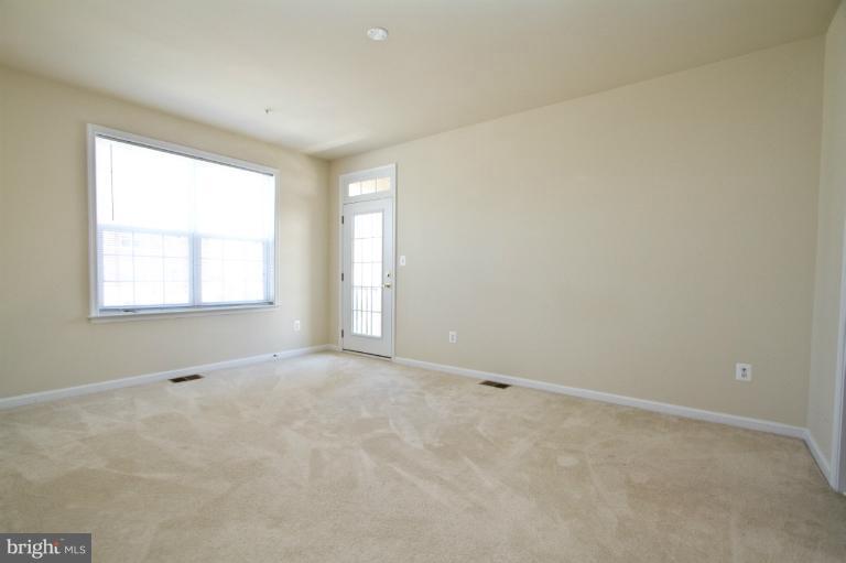 42603 Highgate Terrace, Unit 5I Ashburn, VA 20148 - Photo 14 of 21 Bedroom (Master)