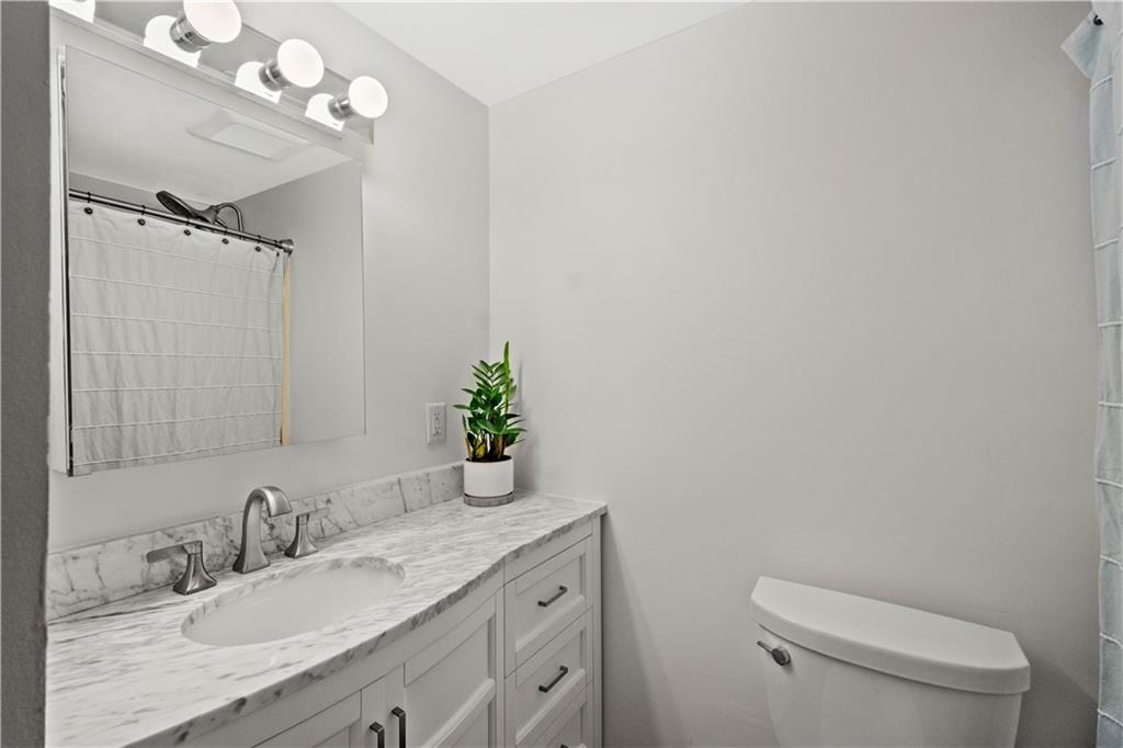 184 Old Ridge Road Coraopolis, PA 15108 - Photo 22 of 25 Gallery Image 22