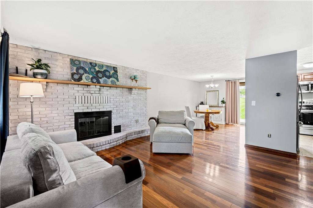 184 Old Ridge Road Coraopolis, PA 15108 - Photo 6 of 25 Gallery Image 6