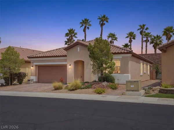 $429,700 | 653 Viale Machiavelli Lane, Henderson, NV 89011