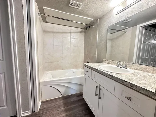 $1,025 | 6108 Abrams Road, Unit 514, Dallas, TX 75231