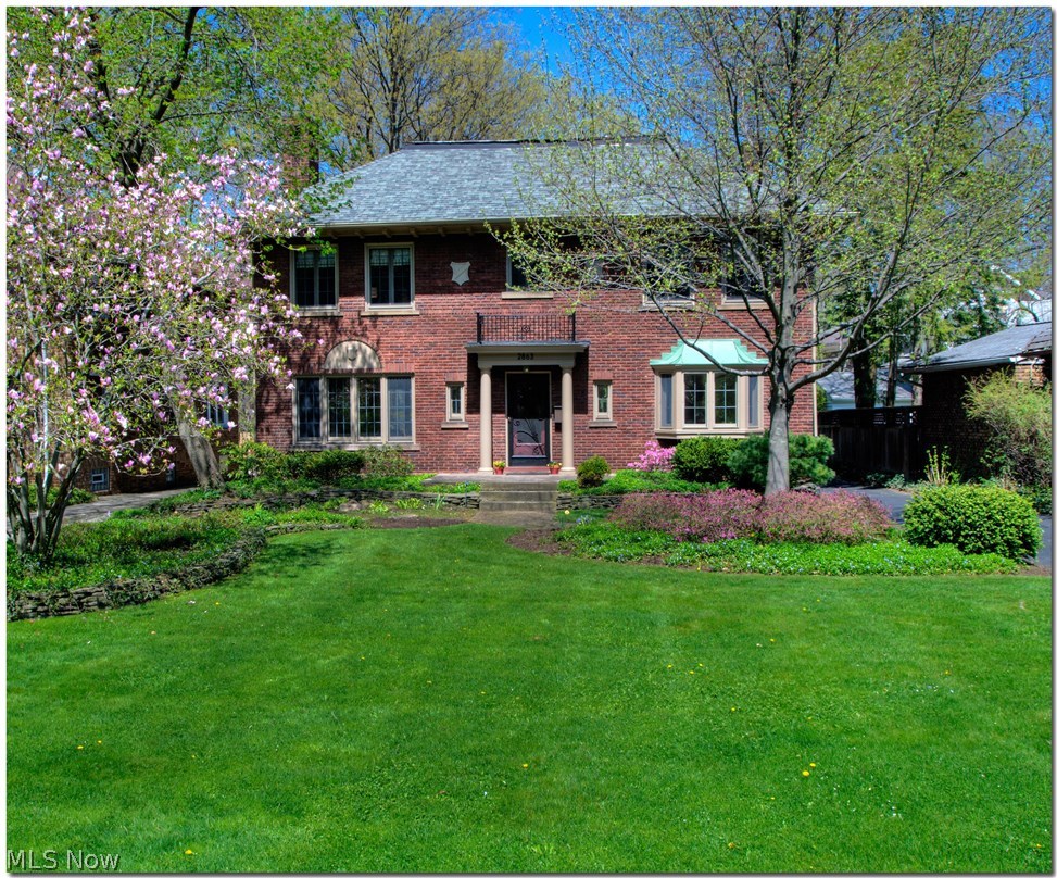 2863 East Overlook Road Cleveland, OH 44118 - Photo 1 of 27 Gallery Image 1