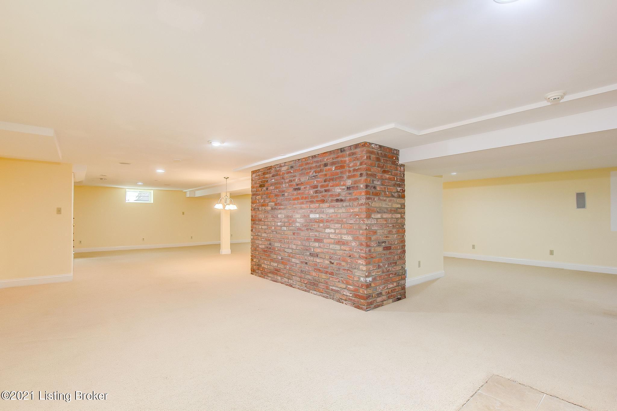 3244 Beals Branch Road Louisville, KY 40206 - Photo 40 of 64 3244 BealsBranchRd_40206_0542__
