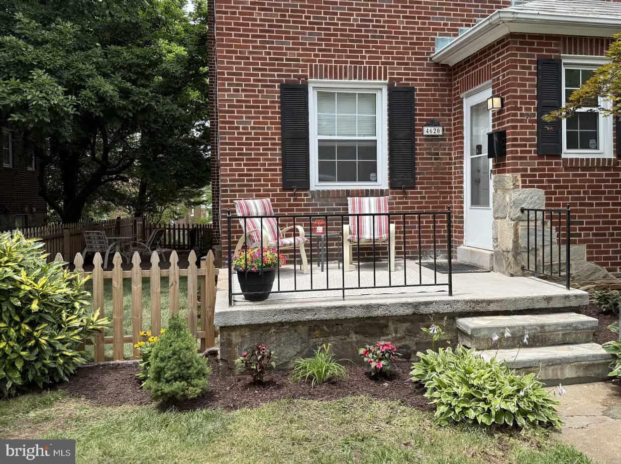4620 Harcourt Road Baltimore, MD 21214 - Photo 2 of 14 Porch