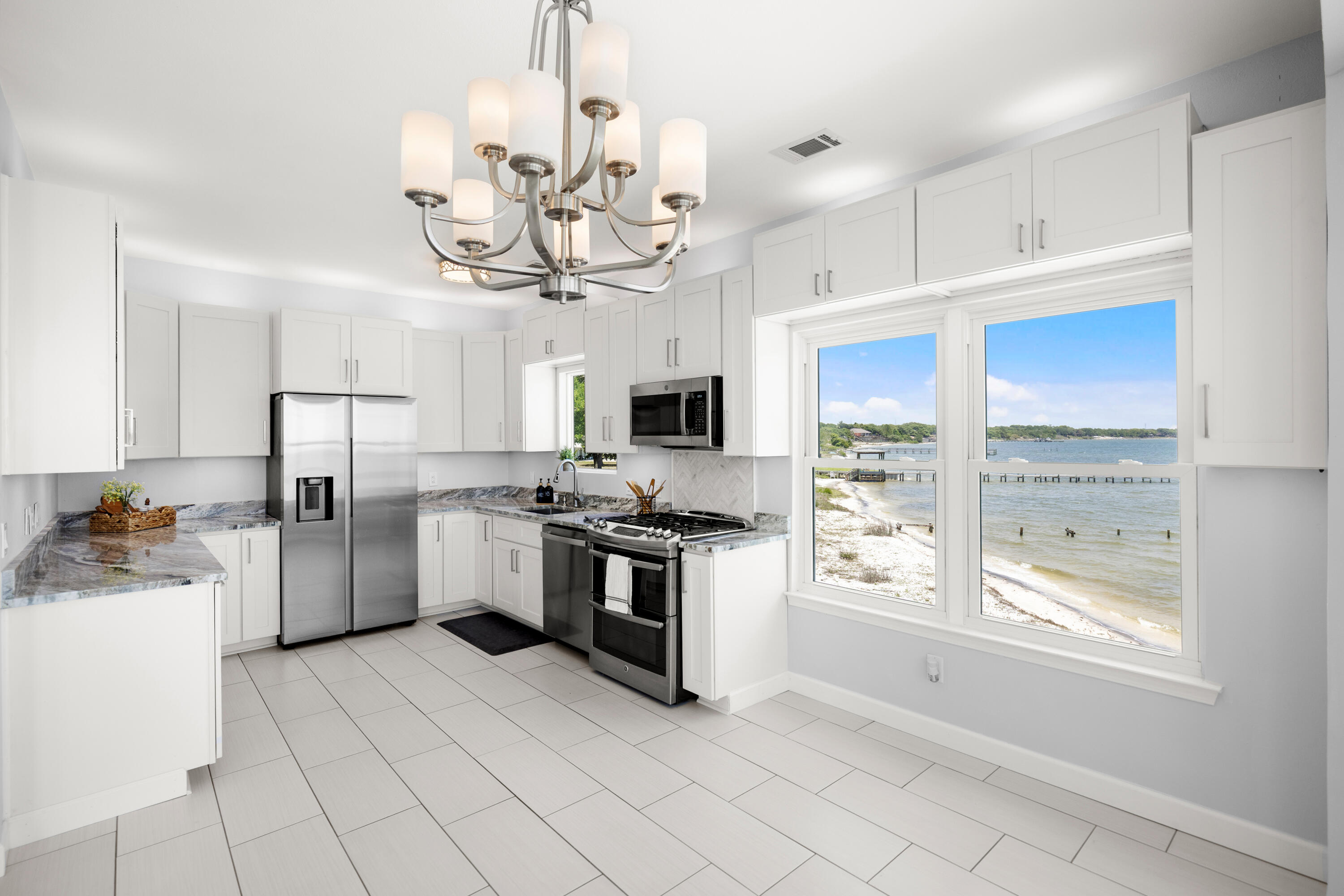 2005 Jessica Way Navarre, FL 32566 - Photo 27 of 98 2005JessicaWay-Navarre-FL-054