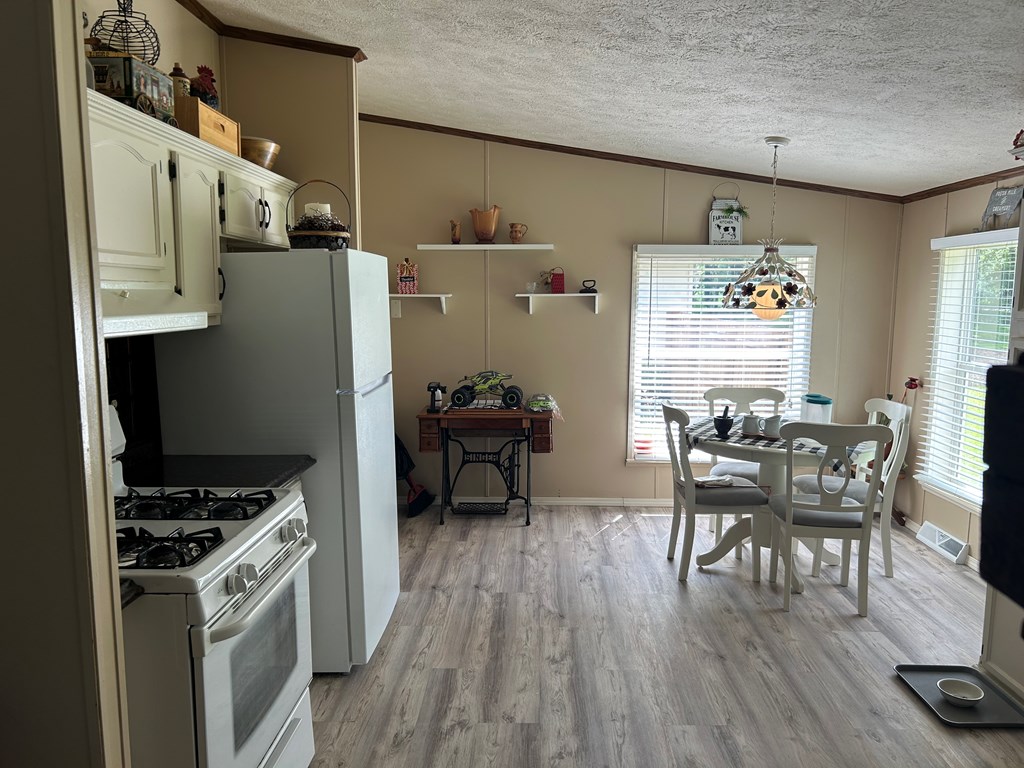 249 Pioneer Road Titusville, PA 16354 - Photo 8 of 50