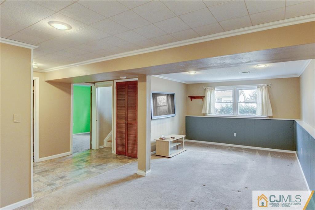 9 A Birch Drive Jackson, NJ 08527 - Photo 15 of 27 an empty room with windows and closet