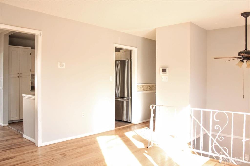 9 A Birch Drive Jackson, NJ 08527 - Photo 6 of 27 a bathroom with a bathtub and a shower