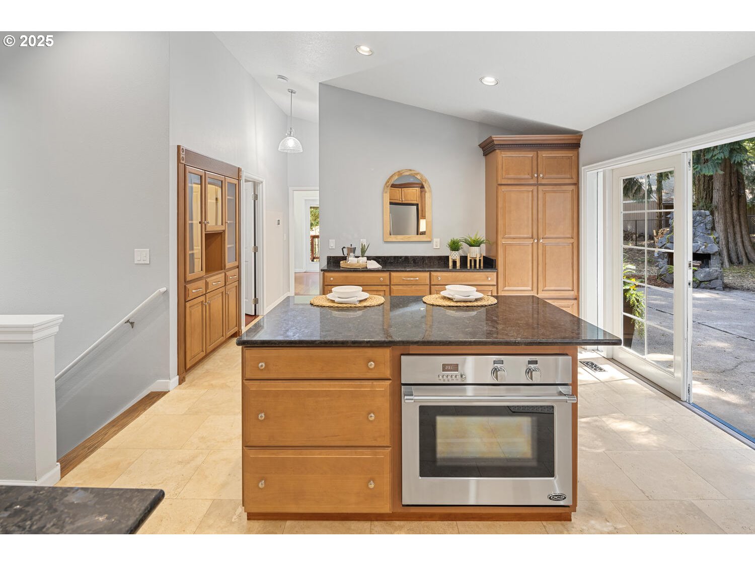 10905 Southwest Boones Ferry Road Portland, OR 97219 - Photo 17 of 48 Gallery Image 17