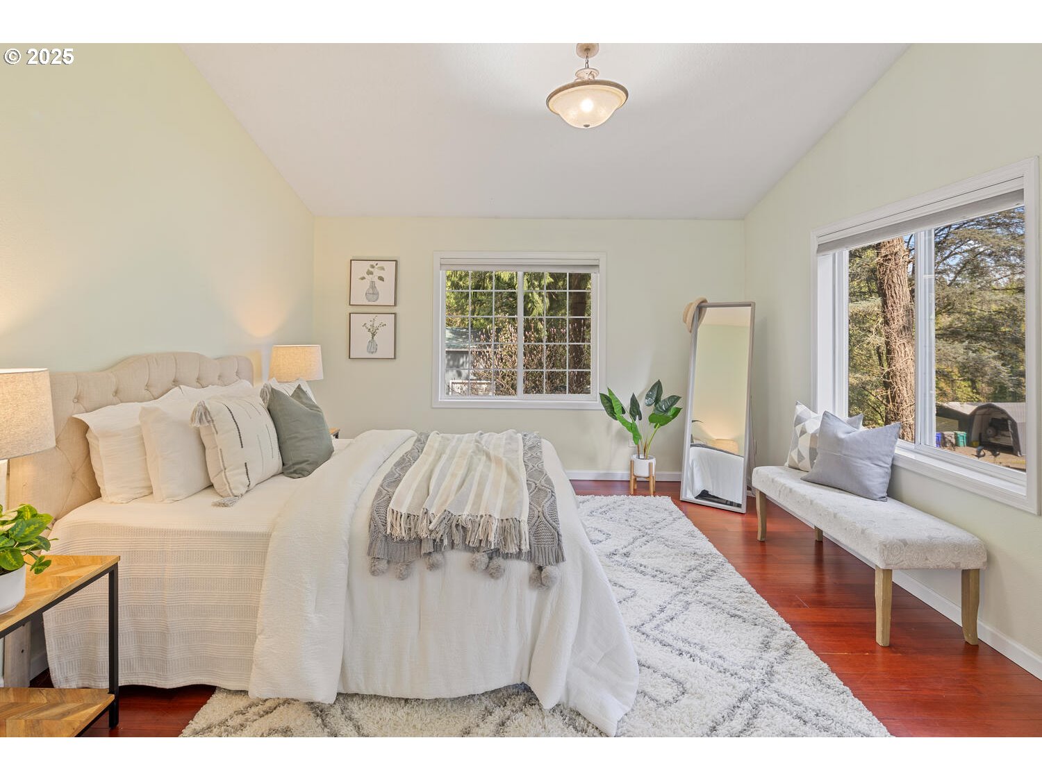 10905 Southwest Boones Ferry Road Portland, OR 97219 - Photo 19 of 48 Bedroom, Owner's Suite