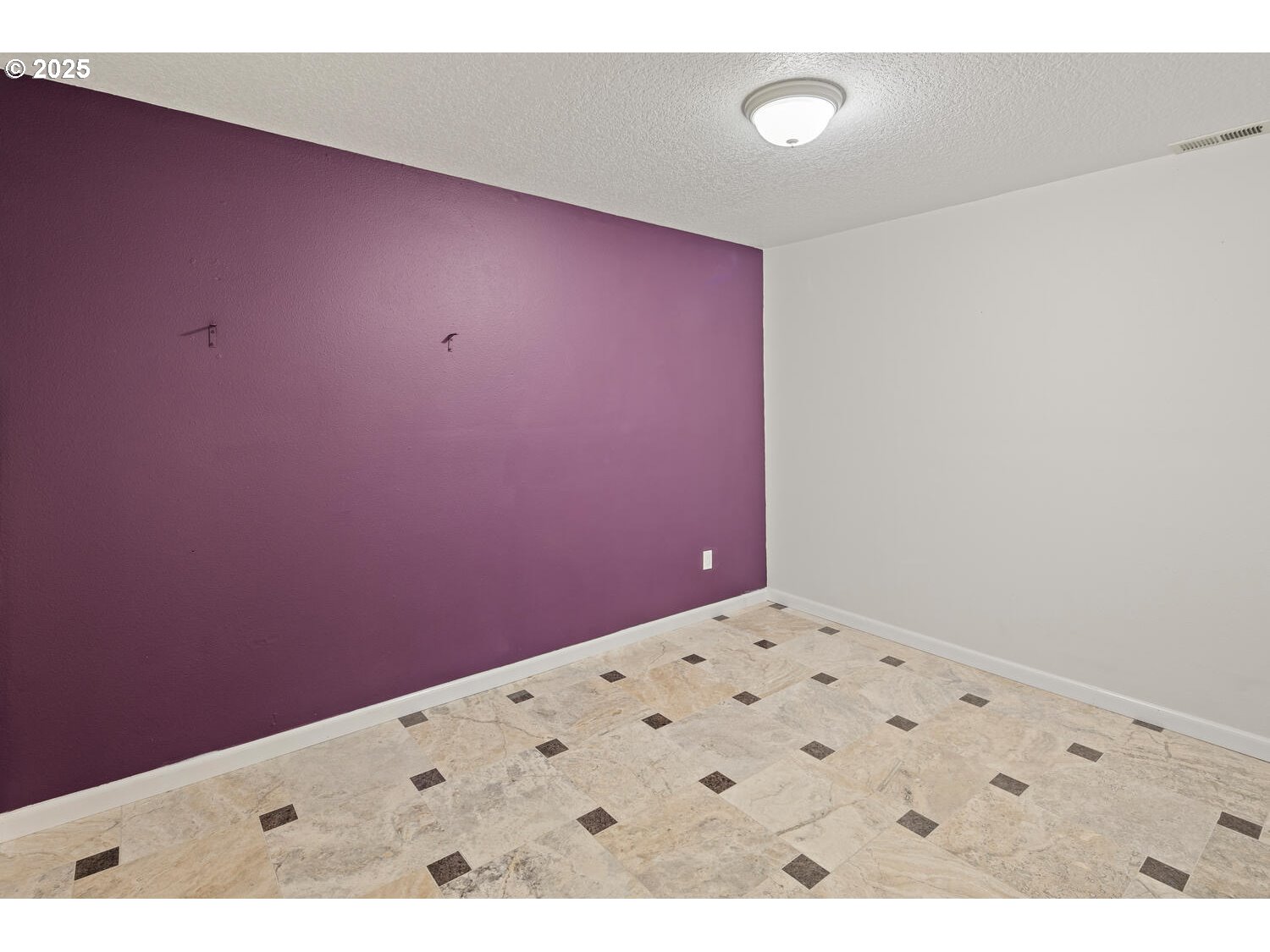 10905 Southwest Boones Ferry Road Portland, OR 97219 - Photo 31 of 48 Bonus Room