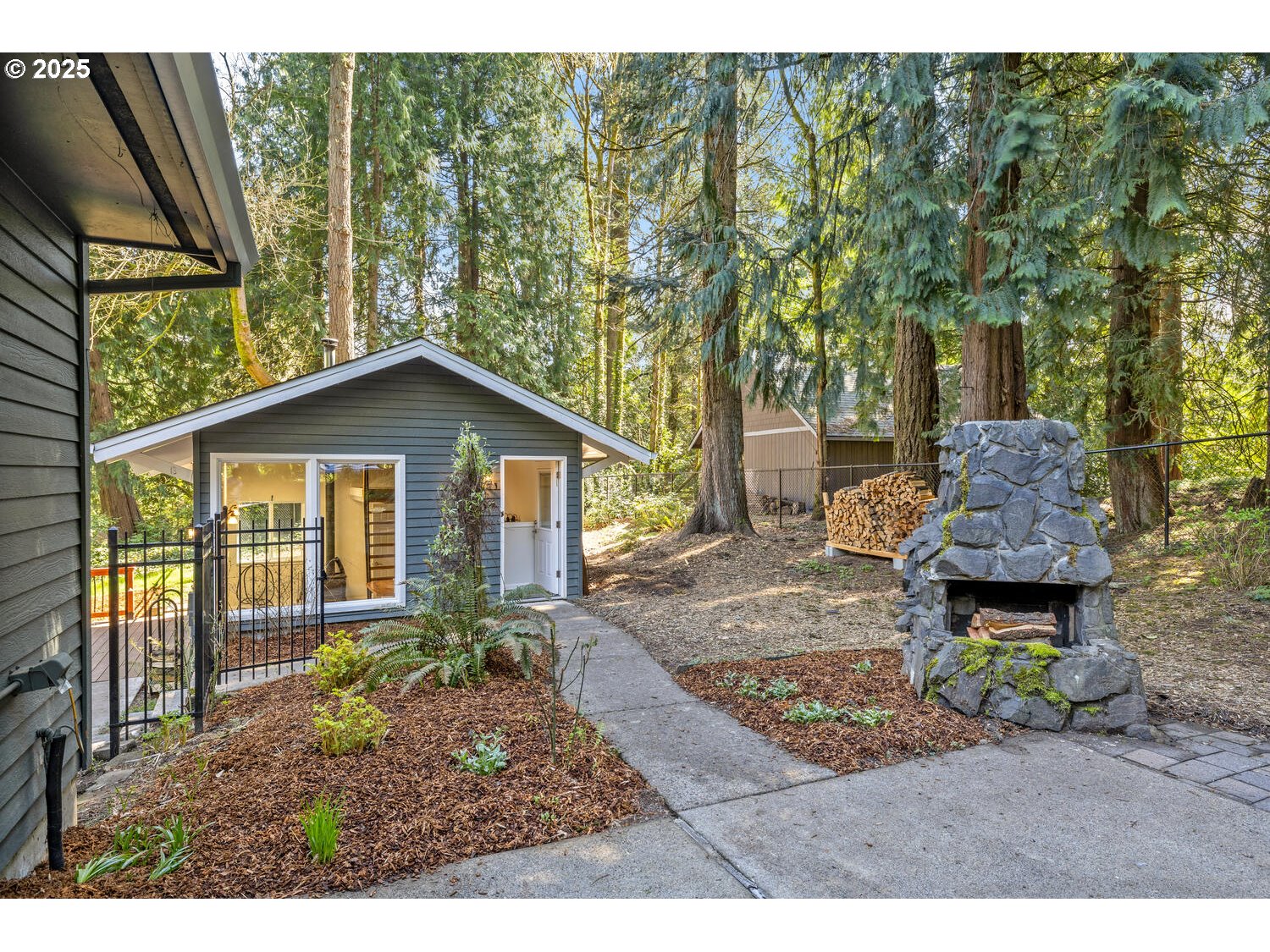 10905 Southwest Boones Ferry Road Portland, OR 97219 - Photo 35 of 48 Gallery Image 35