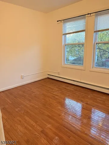 $1,800 | 403 South Clinton Street, East Orange, NJ 07018