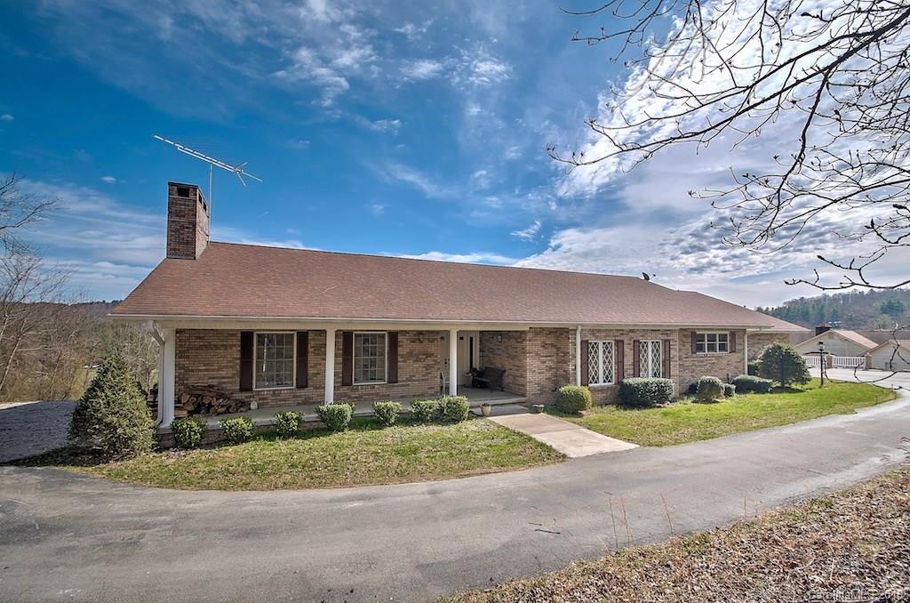 327 Rockledge Road, Unit 38 39 Spruce Pine, NC 28777 - Photo 1 of 36 Gallery Image 1