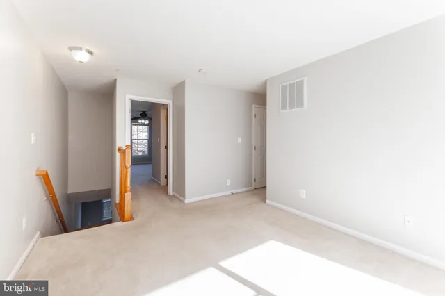 a view of a livingroom with furniture