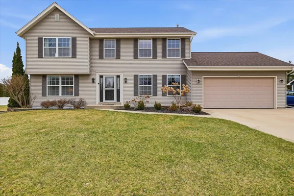 $450,000 | 116 North Weiss Way, Saukville, WI 53080