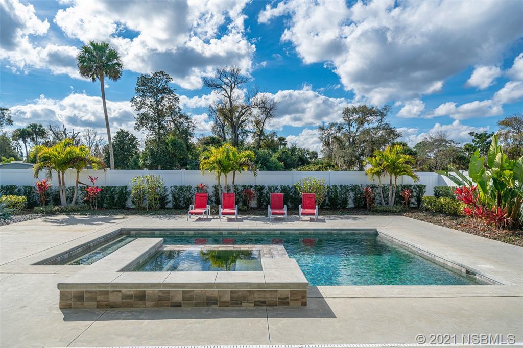 914 South Riverside Drive Edgewater, FL 32132 - Photo 9 of 49 Gallery Image 9