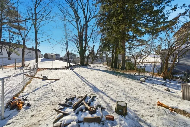 $527,500 | 46 Pelham Street, Methuen, MA 01844