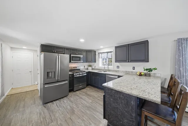 $527,500 | 46 Pelham Street, Methuen, MA 01844