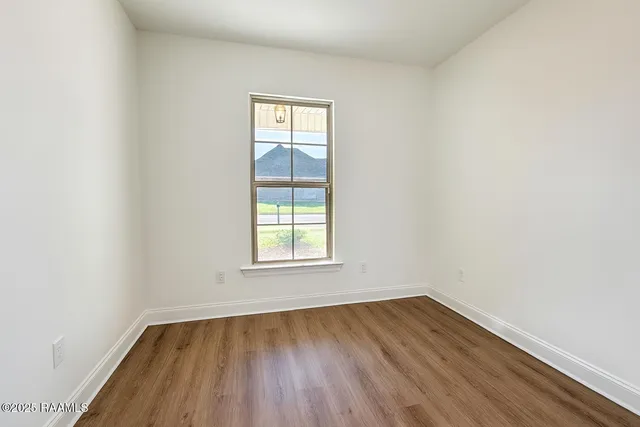 $285,000 | 98 Margaret Lucia Drive, Maurice, LA 70555