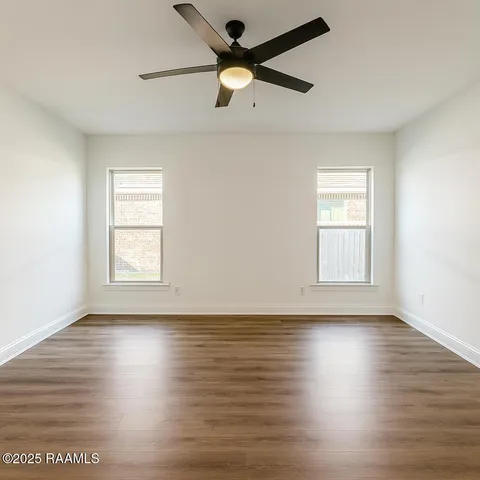 $285,000 | 98 Margaret Lucia Drive, Maurice, LA 70555