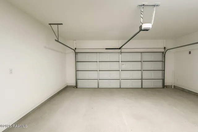 $285,000 | 98 Margaret Lucia Drive, Maurice, LA 70555