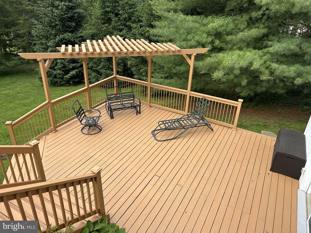 975 Wind Song Road West Chester, PA 19382 - Photo 22 of 25 New Deck
