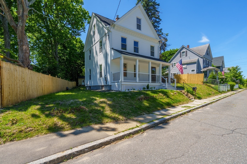 10 Walnut Street Ware, MA 01082 - Photo 2 of 28