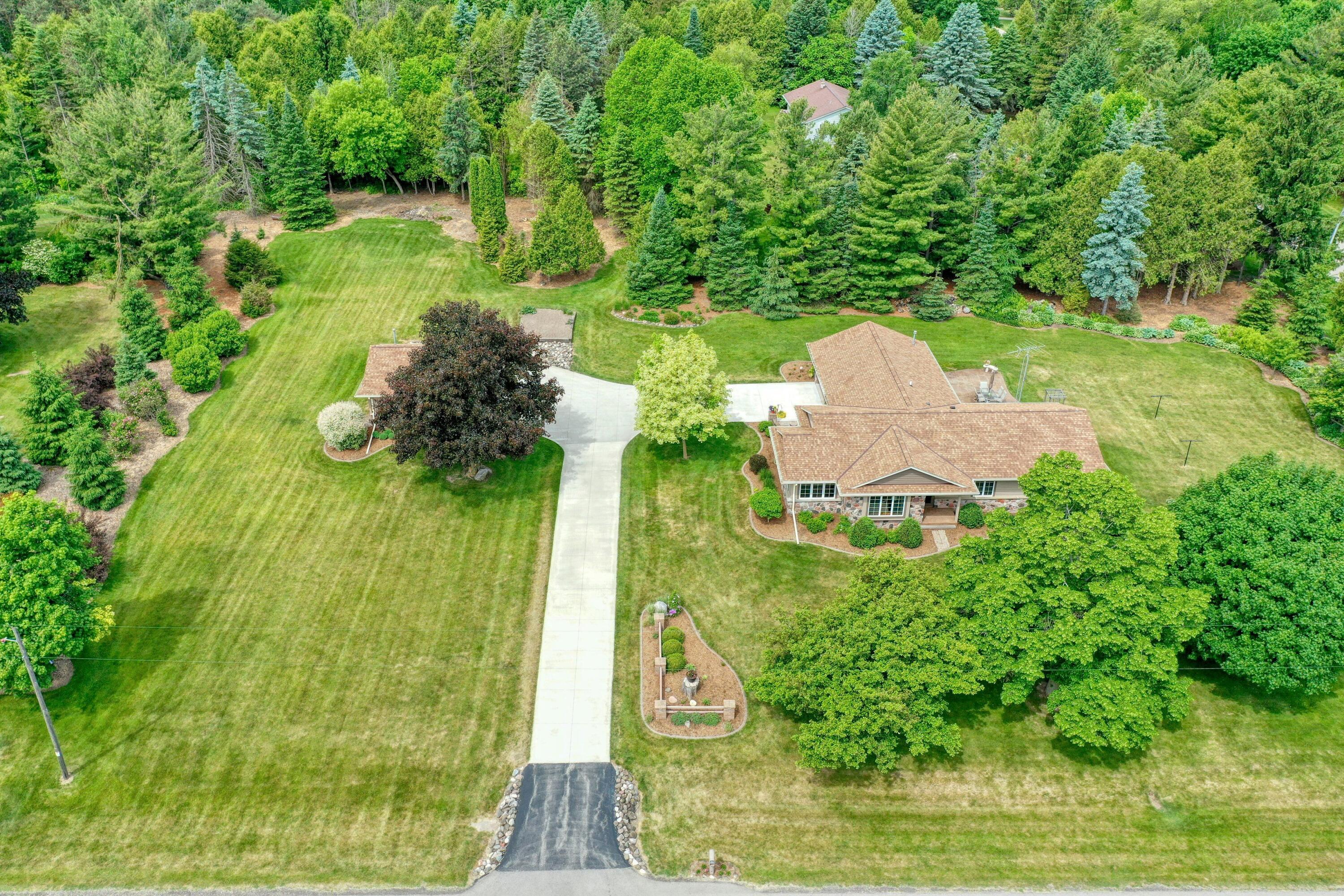 6715 Alpine Drive Addison, WI 53090 - Photo 43 of 59 Lots of Privacy