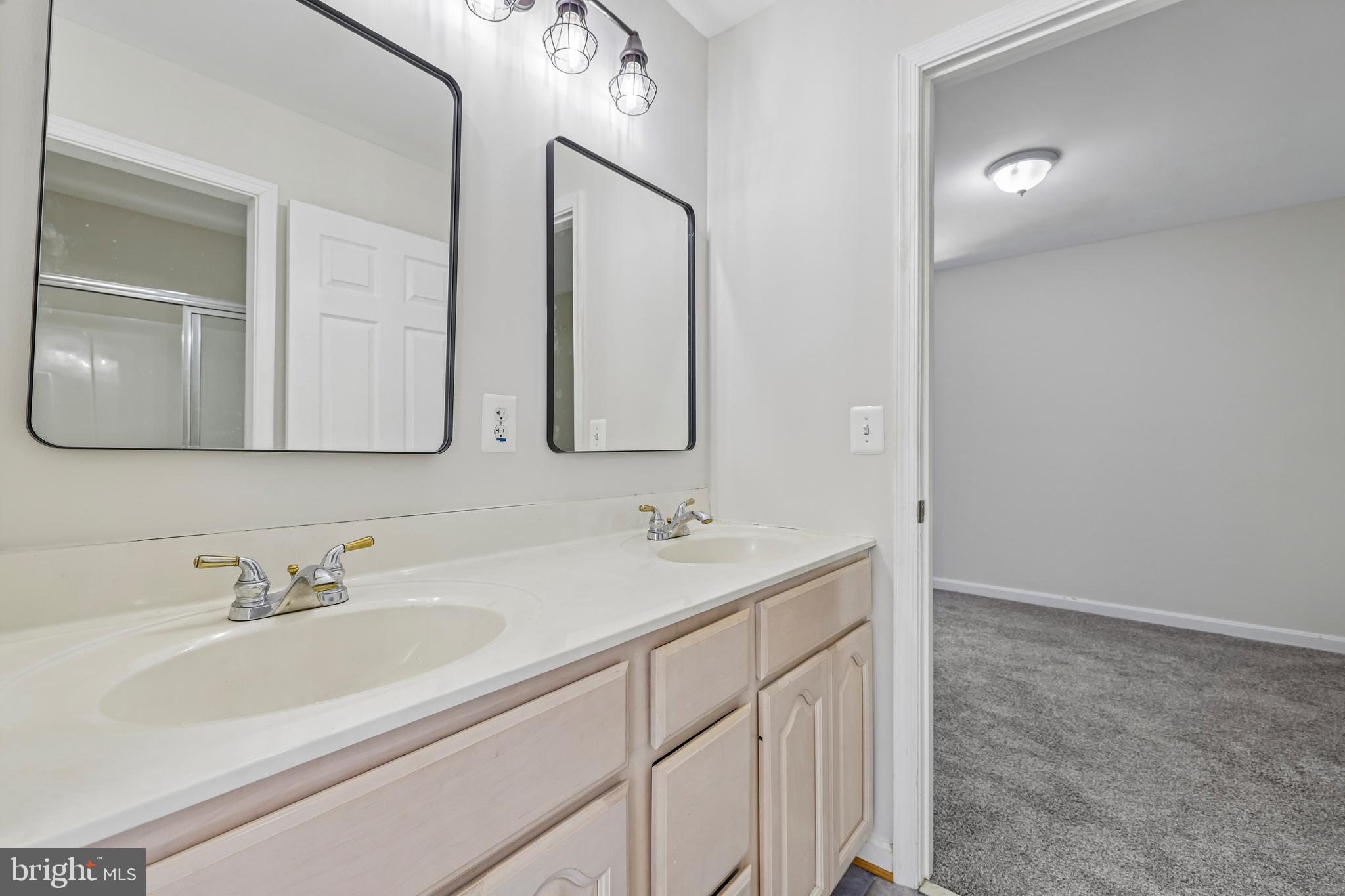 683 Powhatan Beach Road Pasadena, MD 21122 - Photo 40 of 70 Bathroom