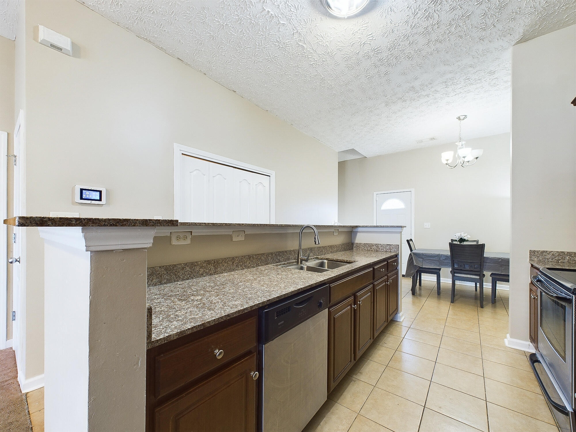 487 Tropical Way Freeport, FL 32439 - Photo 11 of 21 Kitchen