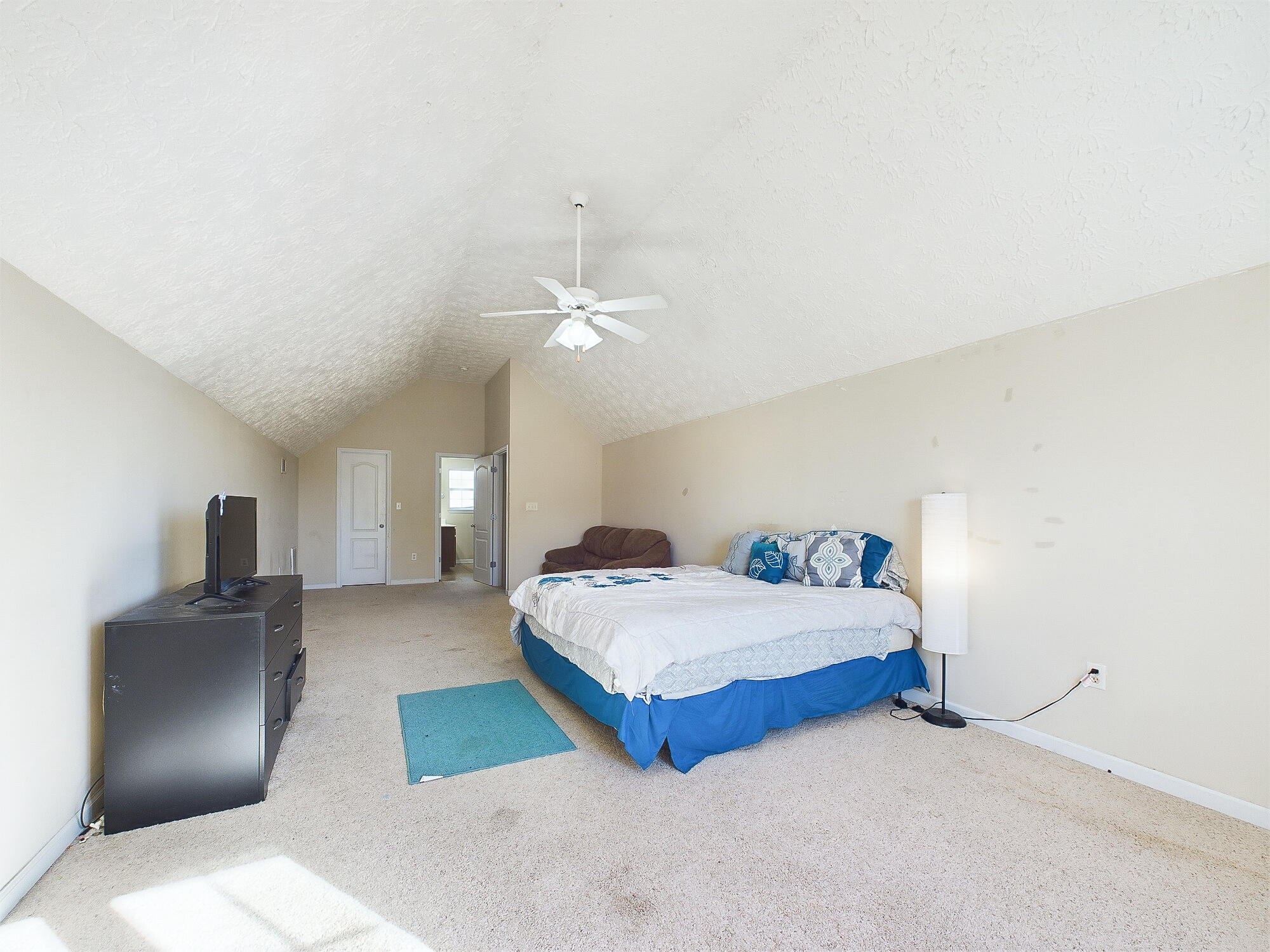 487 Tropical Way Freeport, FL 32439 - Photo 17 of 21 Primary Bedroom