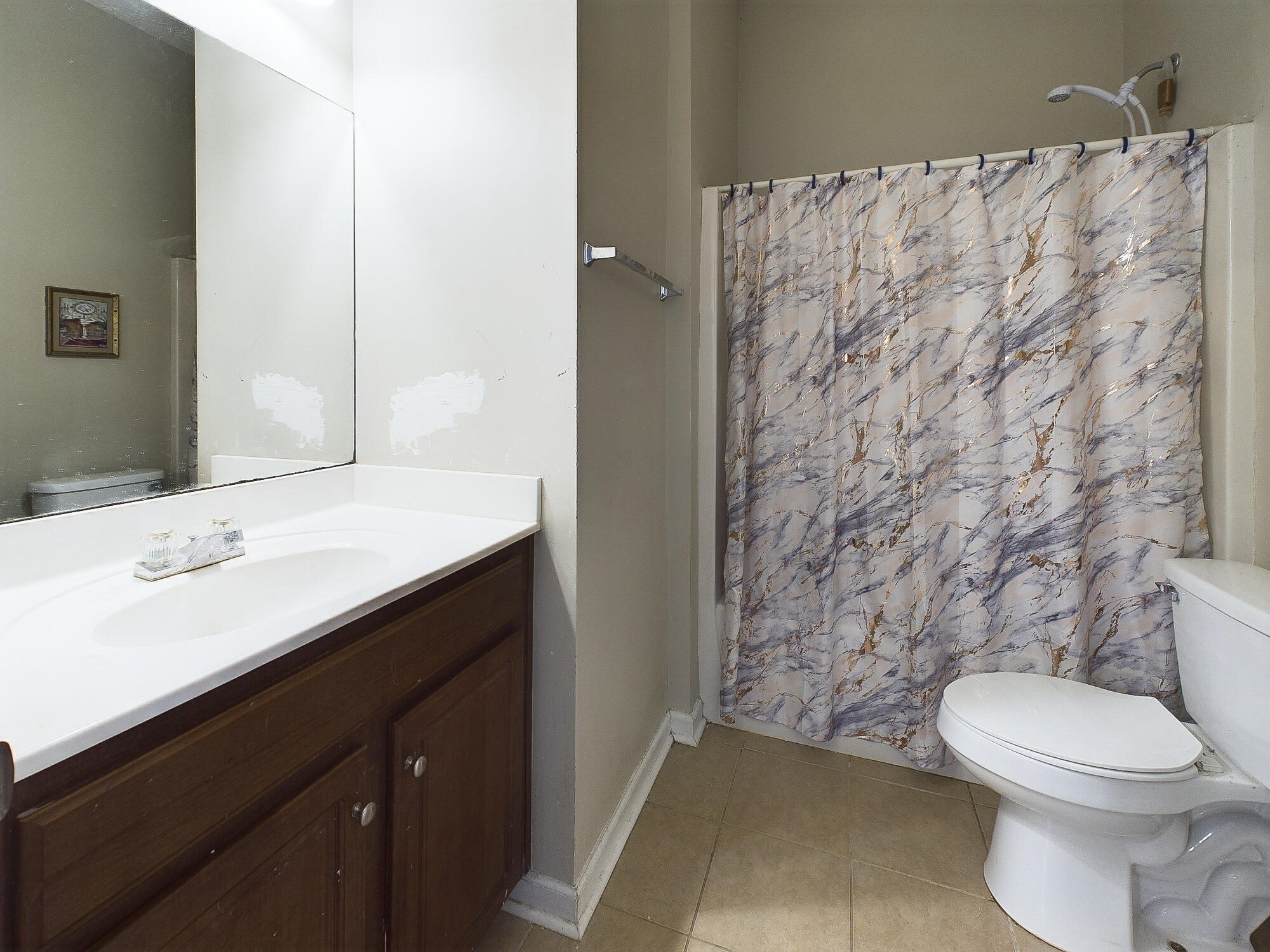487 Tropical Way Freeport, FL 32439 - Photo 6 of 21 Bathroom