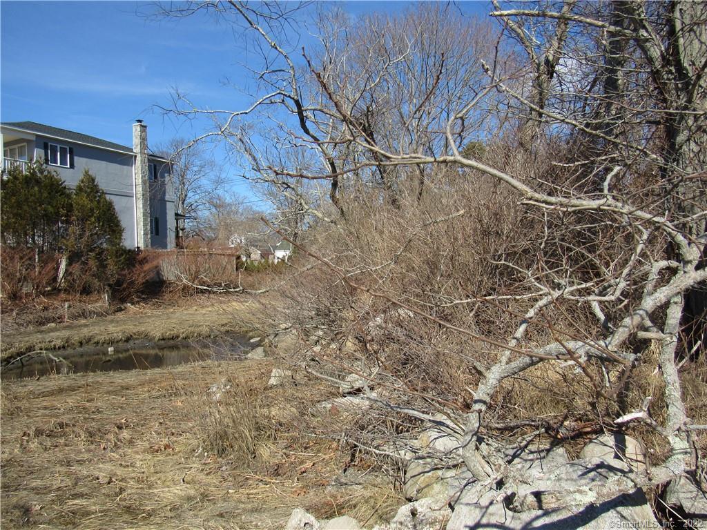 4 Ridgewood Avenue Waterford, CT 06385 - Photo 4 of 8