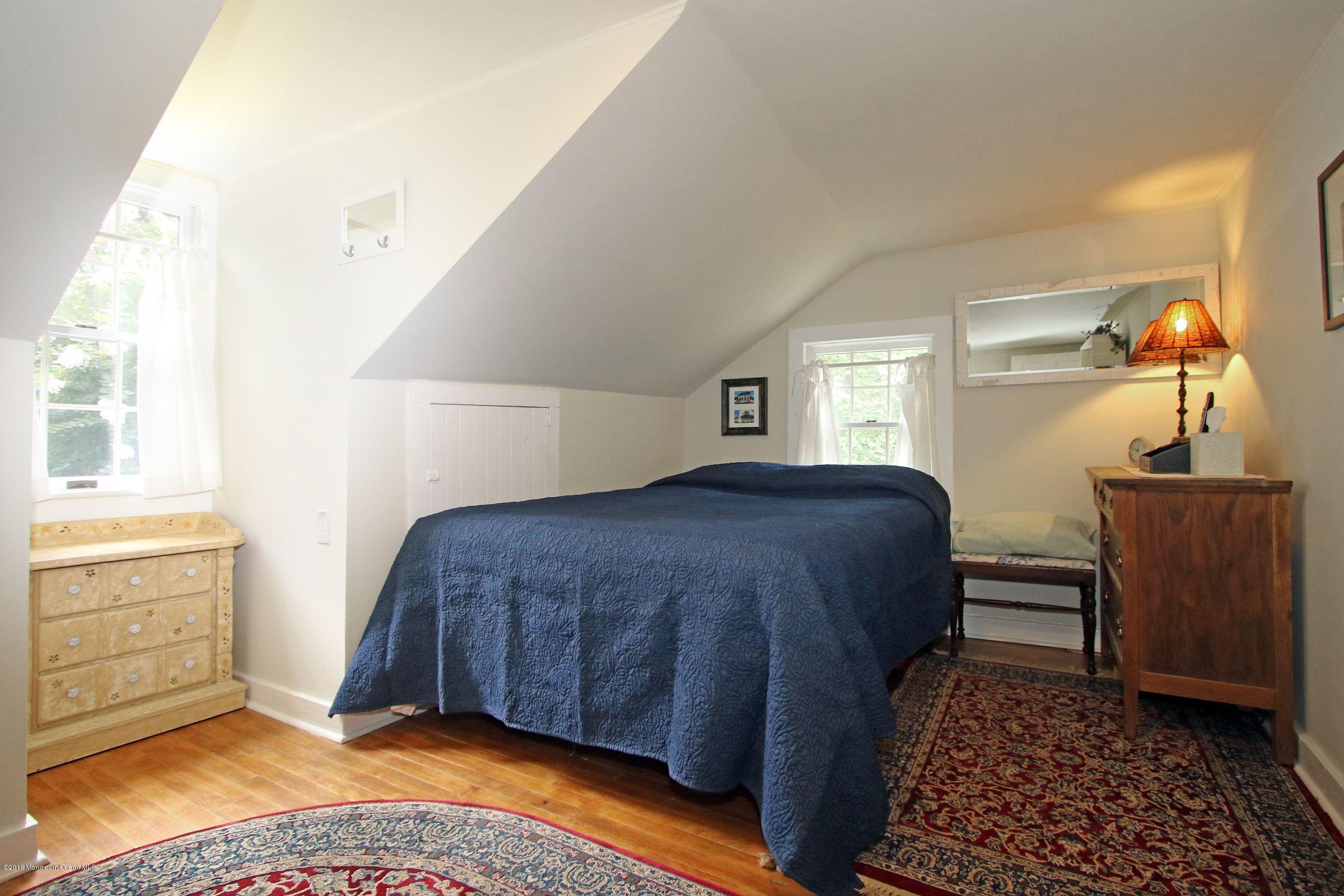 94 Oak Hill Road Red Bank, NJ 07701 - Photo 13 of 26 2nd bedroom