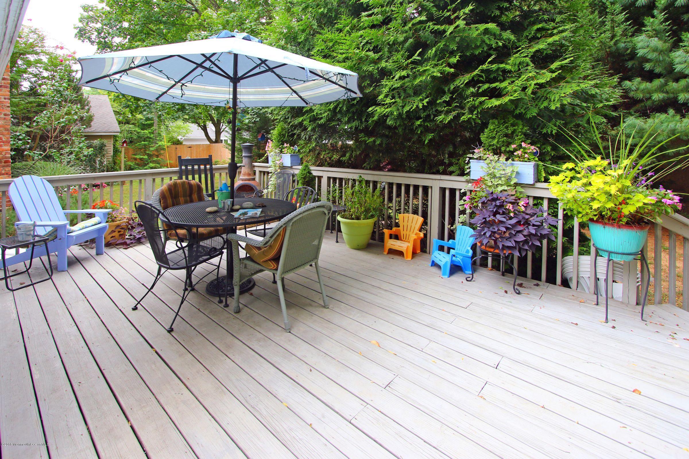 94 Oak Hill Road Red Bank, NJ 07701 - Photo 19 of 26 spacious deck