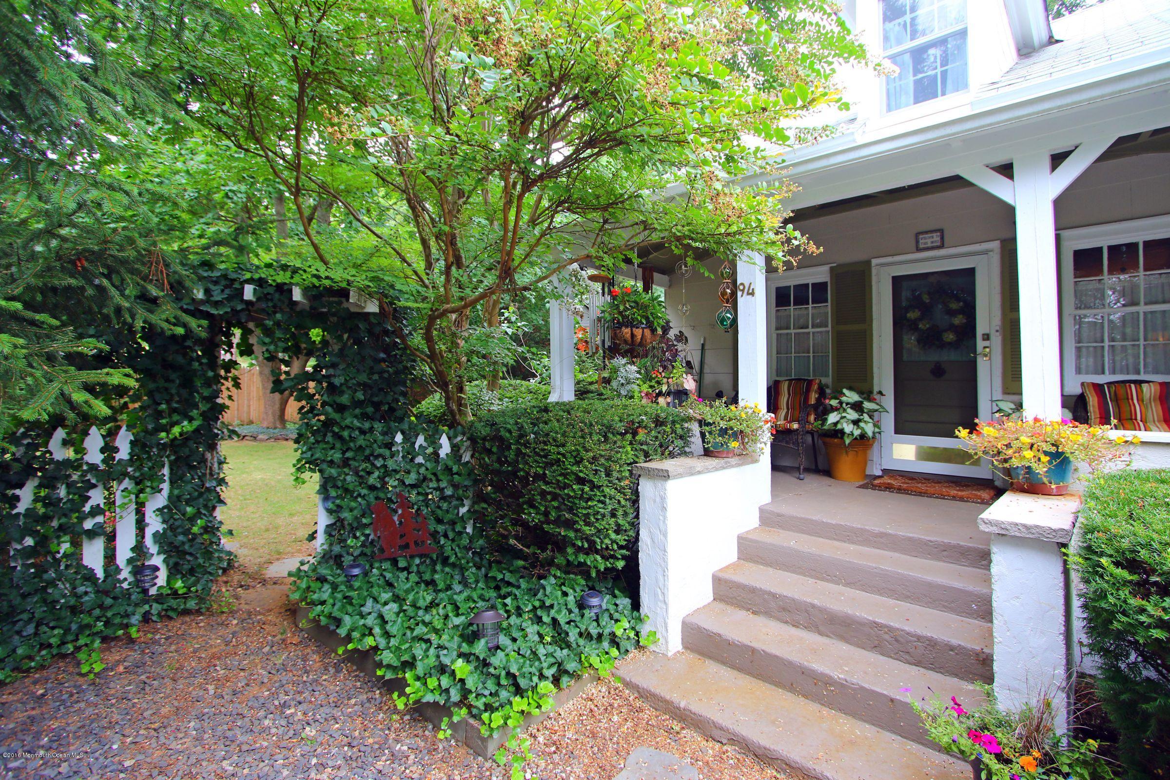 94 Oak Hill Road Red Bank, NJ 07701 - Photo 3 of 26 ivy covered arch