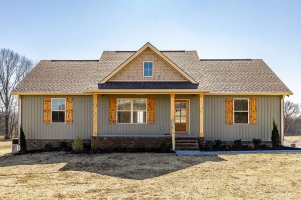 $399,900 | 676 Chipman Road, Bethpage, TN 37022