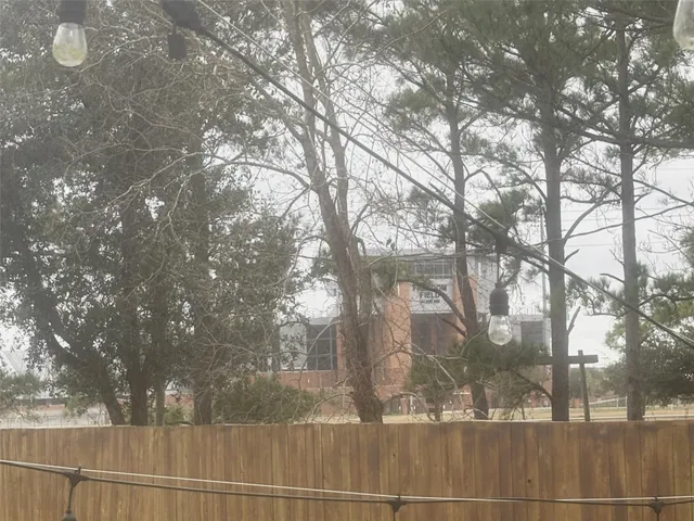 $2,800 | 3734 Bach Street, Rosharon, TX 77583