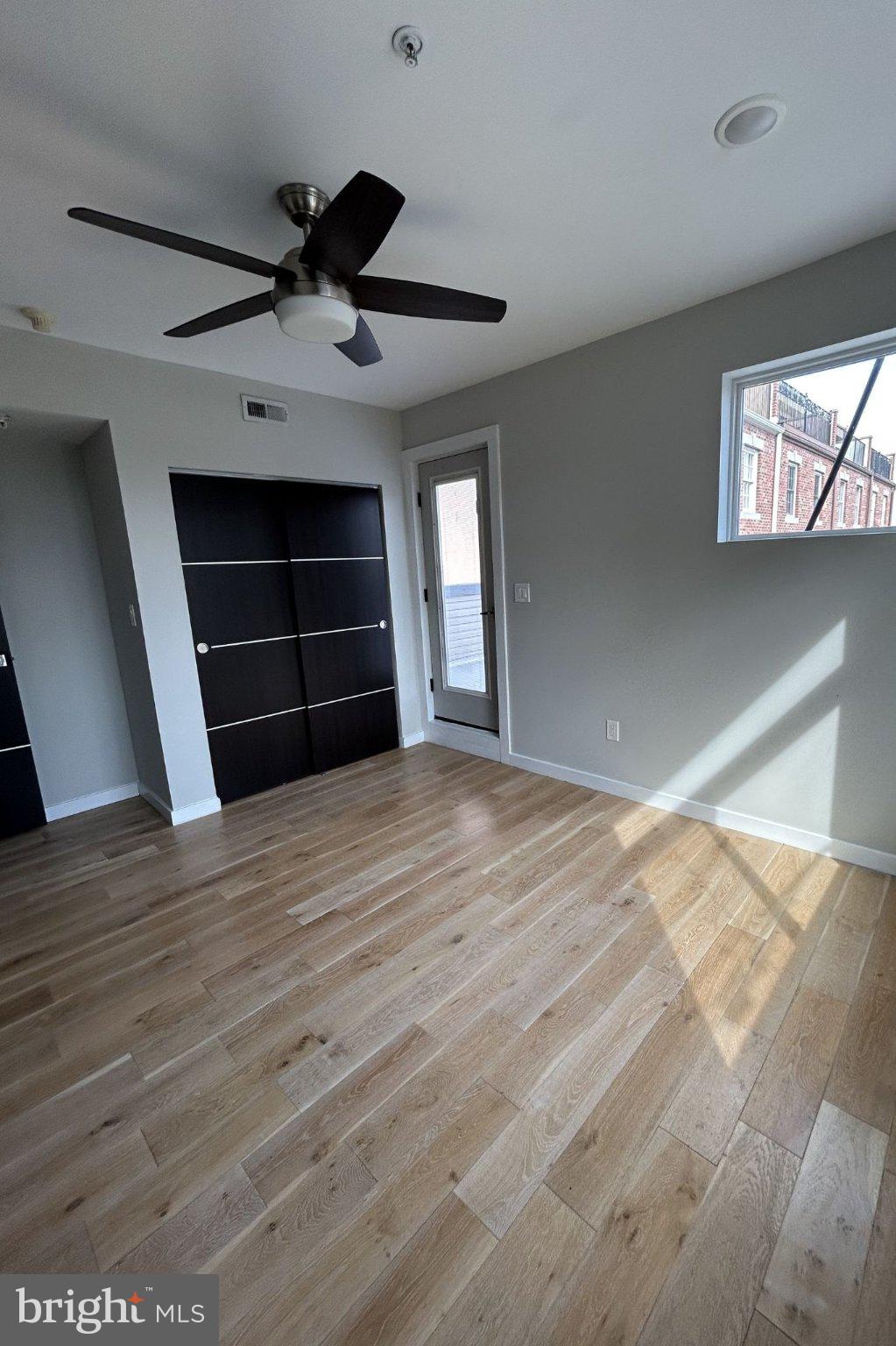 1713 South 2nd Street, Unit B Philadelphia, PA 19148 - Photo 10 of 15 Bright and airy modern space.
