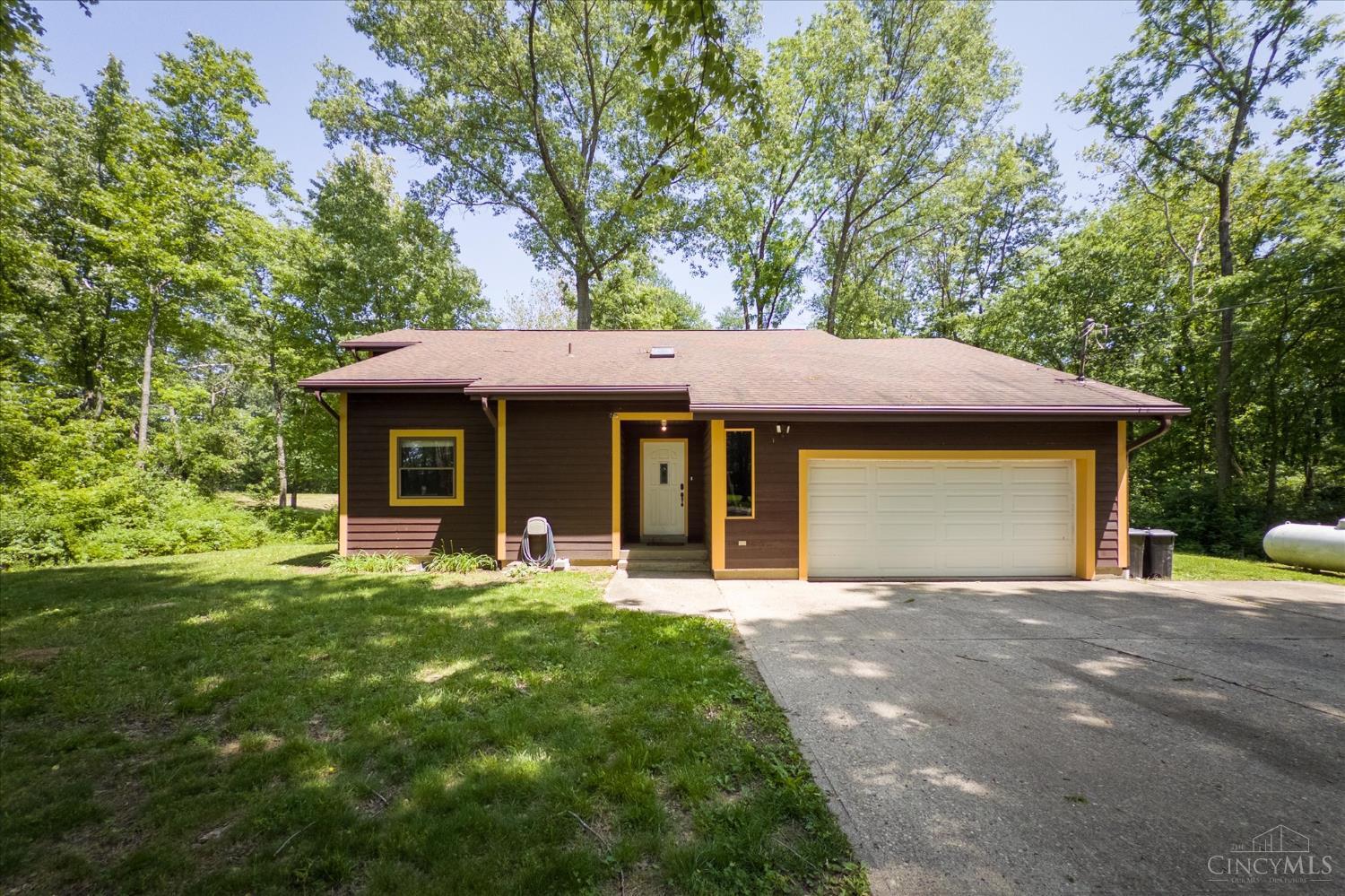 2622 Moore Road Bethel, OH 45106 - Photo 4 of 40