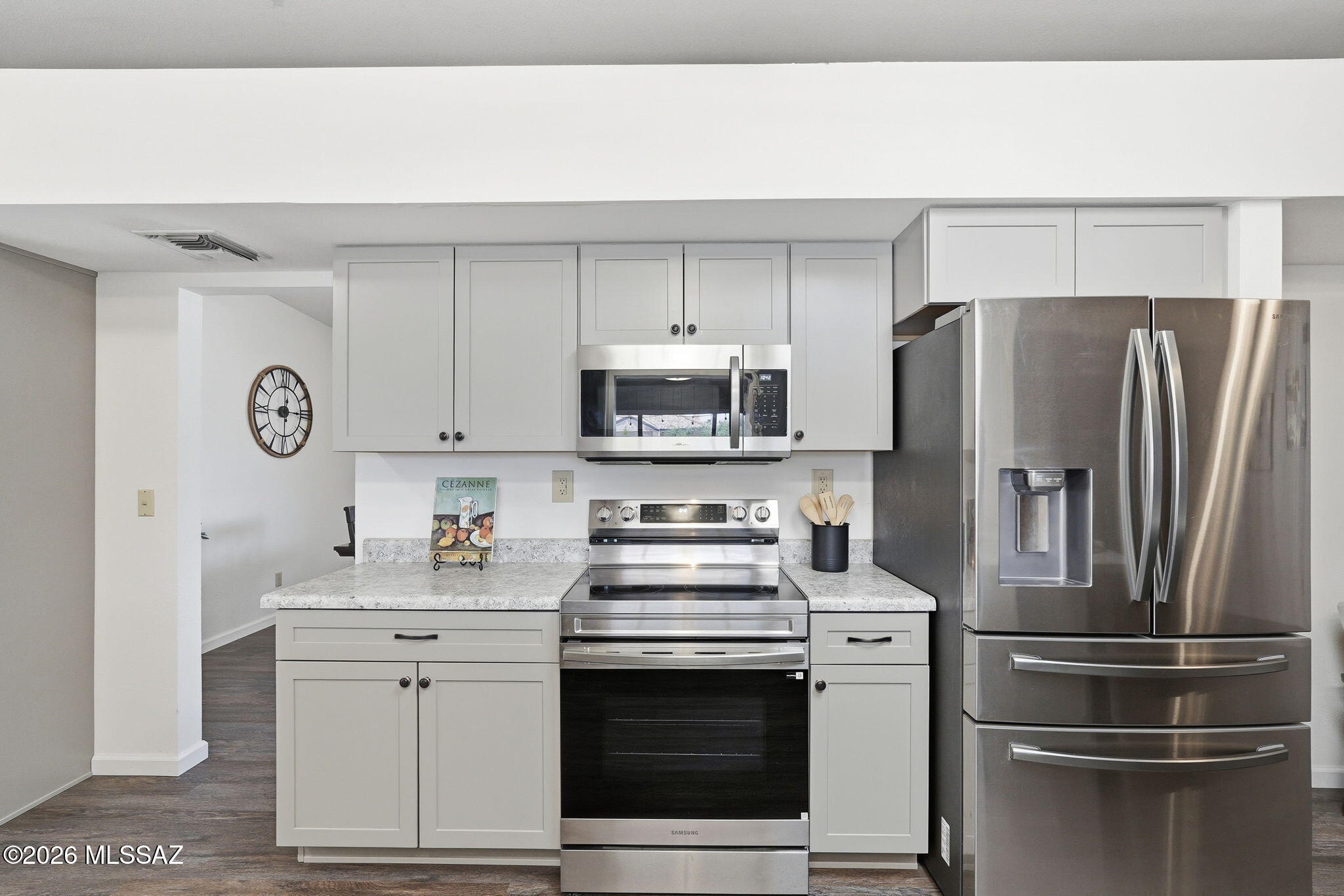 8812 East Mcclellan Street Tucson, AZ 85710 - Photo 13 of 42 Kitchen