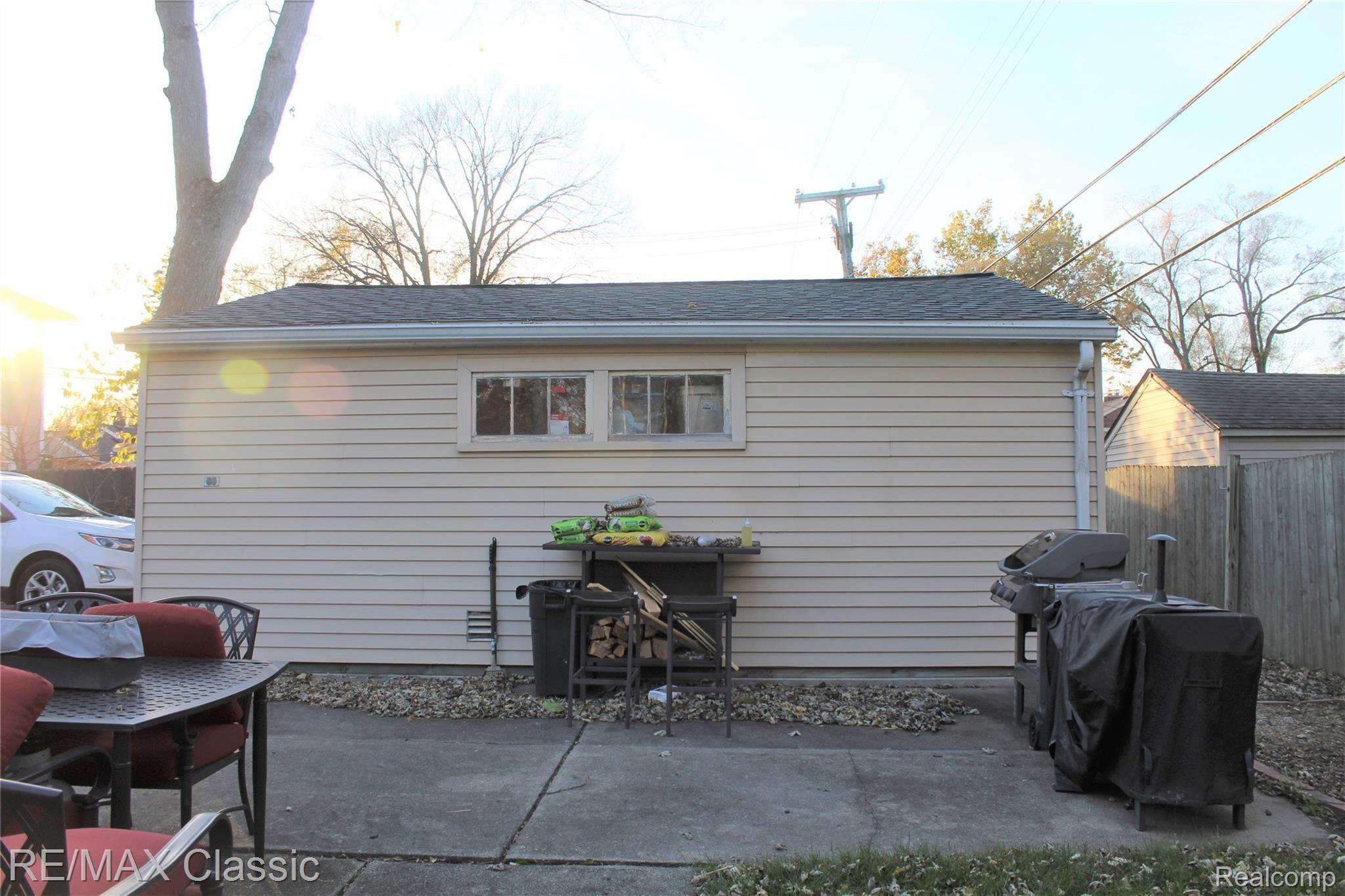 1420 Harvard Road Berkley, MI 48072 - Photo 11 of 50 IMG_1556.JPG