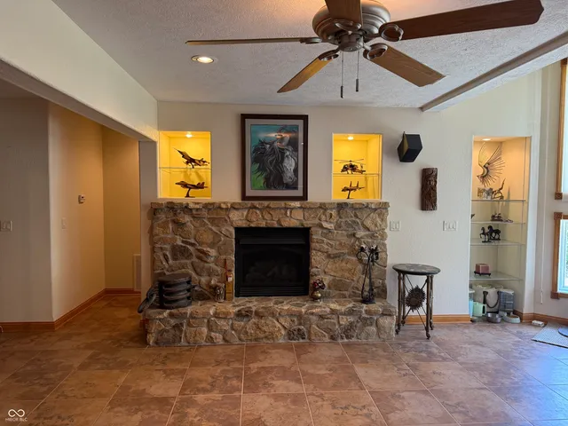 $529,900 | 6483 Private Road 310 West, Brazil, IN 47834