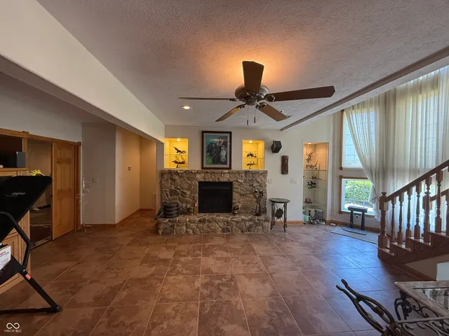 $529,900 | 6483 Private Road 310 West, Brazil, IN 47834