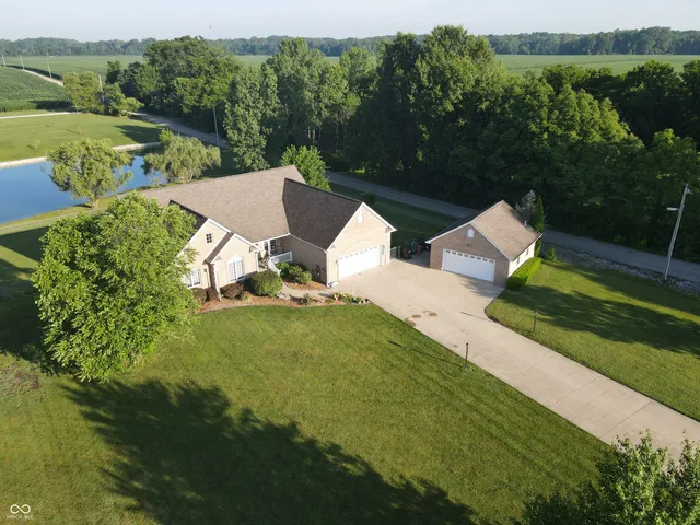 $529,900 | 6483 Private Road 310 West, Brazil, IN 47834