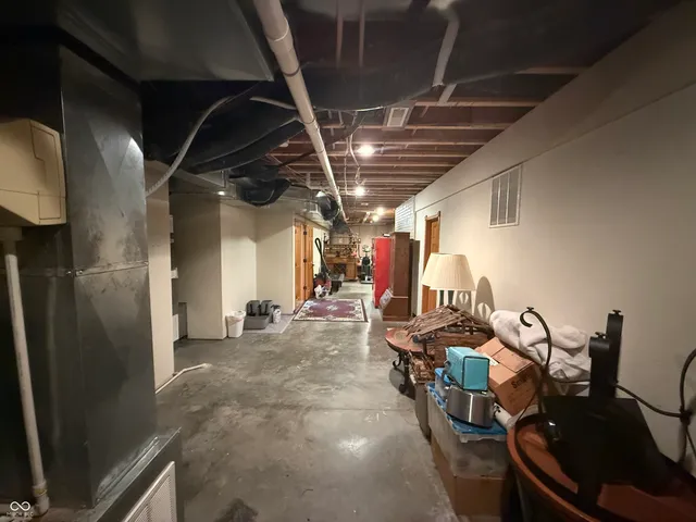 $529,900 | 6483 Private Road 310 West, Brazil, IN 47834