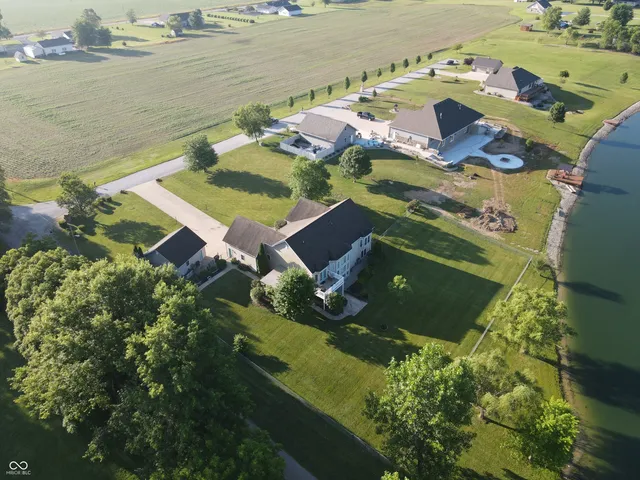 $529,900 | 6483 Private Road 310 West, Brazil, IN 47834