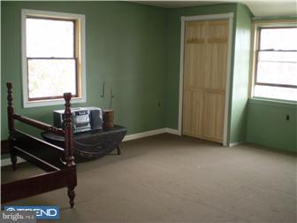 204 West Neversink Road Reading, PA 19606 - Photo 8 of 9 Gallery Image 8