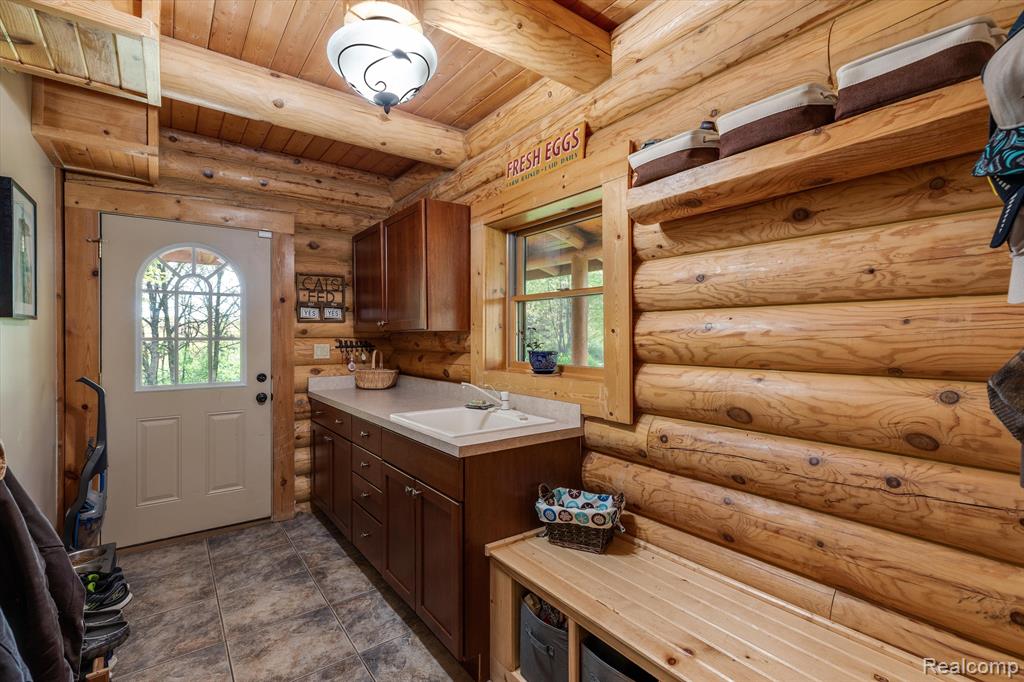 19263 Williamsville Road Gregory, MI 48137 - Photo 13 of 45